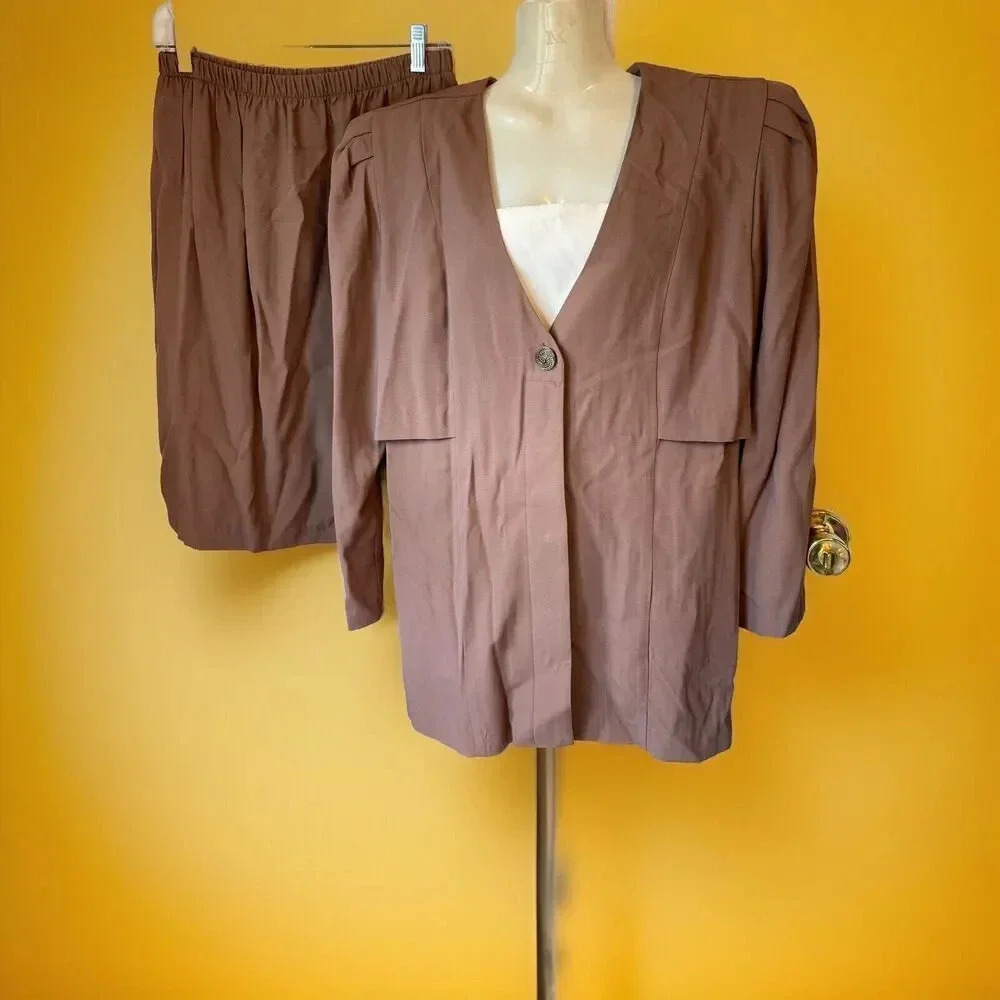 VTG Michael B. Ltd. Womens 14P 1990’s Brown White Suit Set Jacket&Skirt Retro